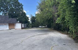 621 S Hamilton, Neosho, MO 64850
