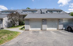 406 Beacon Park Rd, Webster, MA 01570
