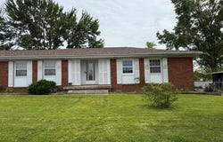 1123 Maxville Drive, Boonville, IN 47601