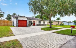8500 NW 3rd St, Pembroke Pines, FL 33024