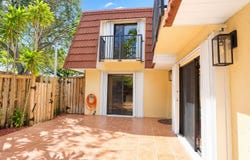 9851 NW 6th Place, Plantation, FL 33324