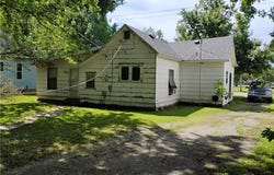 420 W 4TH Street W, Pittsburg, KS 66762