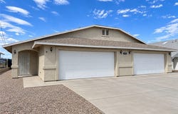 955 E Beverly Avenue, Kingman, AZ 86409