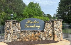 51 Harbor Dr, Macon, NC 27551