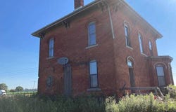 4432 Marion Melmore Rd, Nevada, OH 44849
