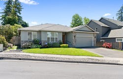1926 NW 18TH St, Gresham, OR 97030
