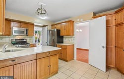 8174 INVERNESS RIDGE RD, POTOMAC, MD 20854