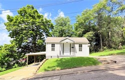 971 Eastman Street, Zanesville, OH 43701