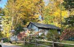 25 Pine St, New Marlborough, MA 01230