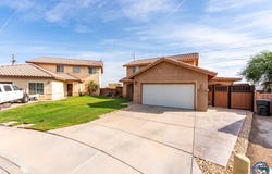 2301 Victoria Ct, Imperial, CA 92251