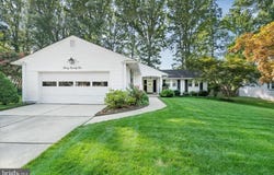 3021 MAPLE SHADE LANE, WILMINGTON, DE 19810