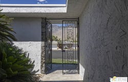 2450 Camino Vida, Palm Springs, CA 92264