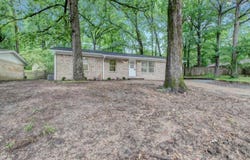 1114 Edgehill Drive, Benton, AR 72015