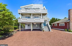 357 W 10TH STREET, SHIP BOTTOM, NJ 08008