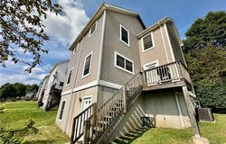 104 Fruit Ave, Farrell, PA 16121