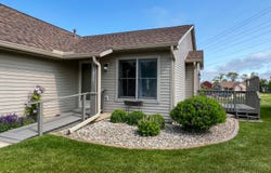 1811 Creekside Court, Valparaiso, IN 46383