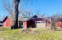 211 Illinois St, Chinook, MT 59523