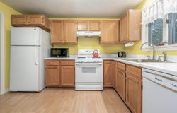 9 Pacific Avenue, Mashpee, MA 02649