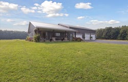 70574 N Driftwood, Edwardsburg, MI 49112