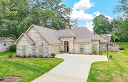 102 Eastwood Drive, Brandon, MS 39042