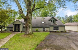 2965 UPPER RIDGE ROAD, PENNSBURG, PA 18073