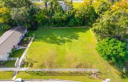 747 Roane Road, FL 34711