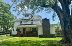 1710 Egypt Ridge, Spencer, WV 25276