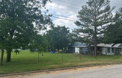 209 W Church, Olney, TX 76374