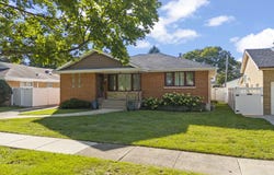 1944 Stratford Avenue, Westchester, IL 60154