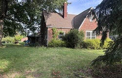 63 Mechanic St, Hayesville, OH 44838