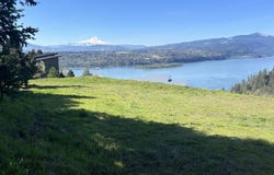 Sterling BLVD, White Salmon, WA 98672