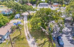 527 Dora Street, New Smyrna Beach, FL 32168