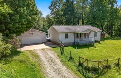 11441 Crampton Road, Hillsdale, MI 49242
