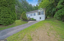 755 W MARKET STREET, ORWIGSBURG, PA 17961