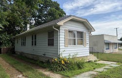 2005 Prairie Avenue, South Bend, IN 46613