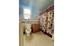 116-40  203rd St, Saint Albans, NY 11412