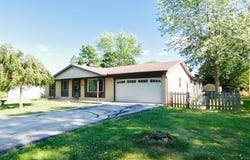 185 W Mercury Street, Markle, IN 46770-9779