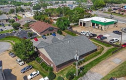2894  N McKee  CIR, Fayetteville, AR 72703