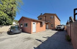 227 E 84th 1/2, Los Angeles, CA 90003
