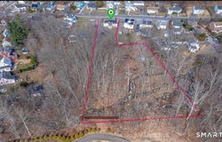 136 Pearl Lake Road, Waterbury, CT 06706