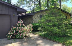 1619 Crest Court, Indianapolis, IN 46214