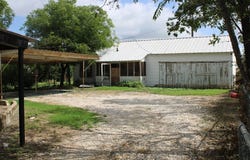 1002 Broadway St, Ballinger, TX 76821