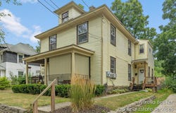 1119 Thomas Street SE, Grand Rapids, MI 49506