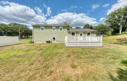 14 Huntington Circle, Southington, CT 06489