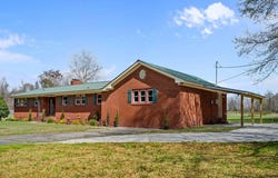 293 Old Chinquapin Road, Beulaville, NC 28518