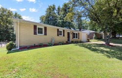 405 McKenna Drive, Cape Girardeau, MO 63701