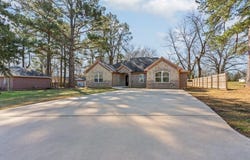 810 Alexander Road, Mount Pleasant, TX 75455