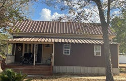 211 Martin Street, Yoakum, TX 77995