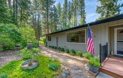 101 Evergreen Circle, Blairsden, CA 96103