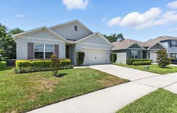 3741 CRIMSON CLOVER DRIVE, MOUNT DORA, FL 32757